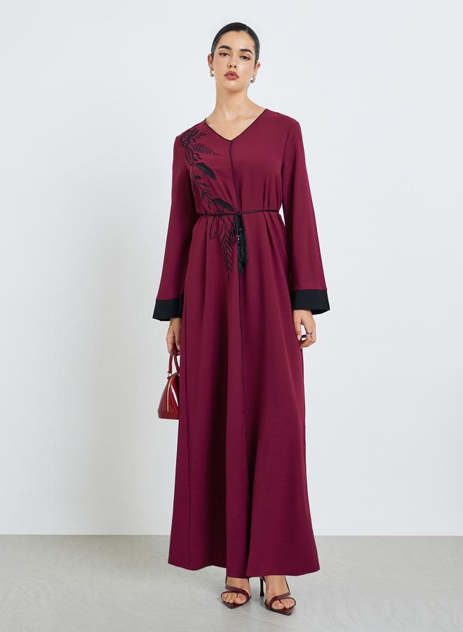 ستايلي جلابية مطرزة بحافة واسعة - Image 2